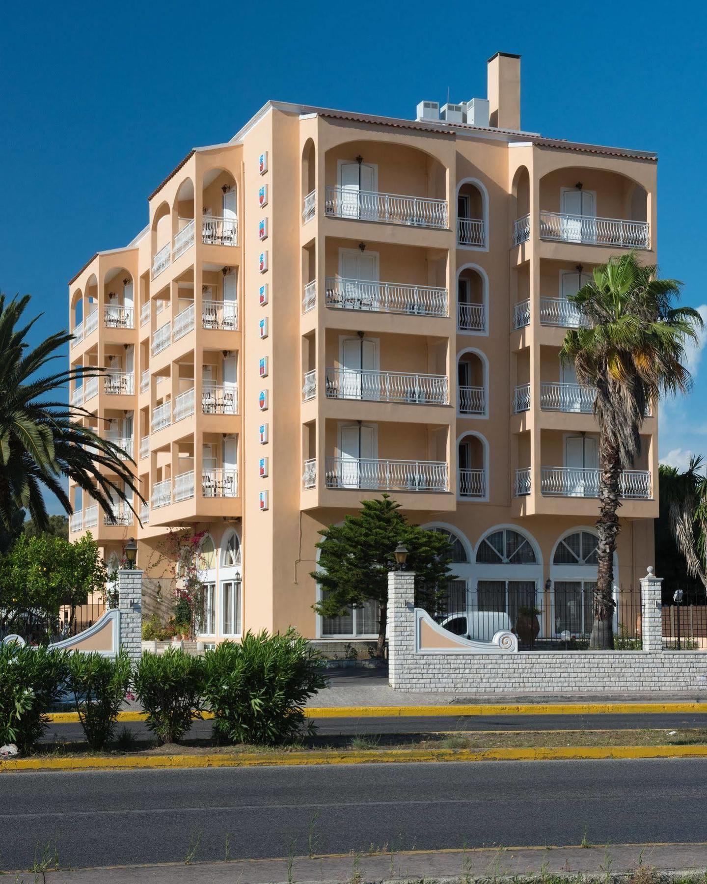 Sunset Hotel